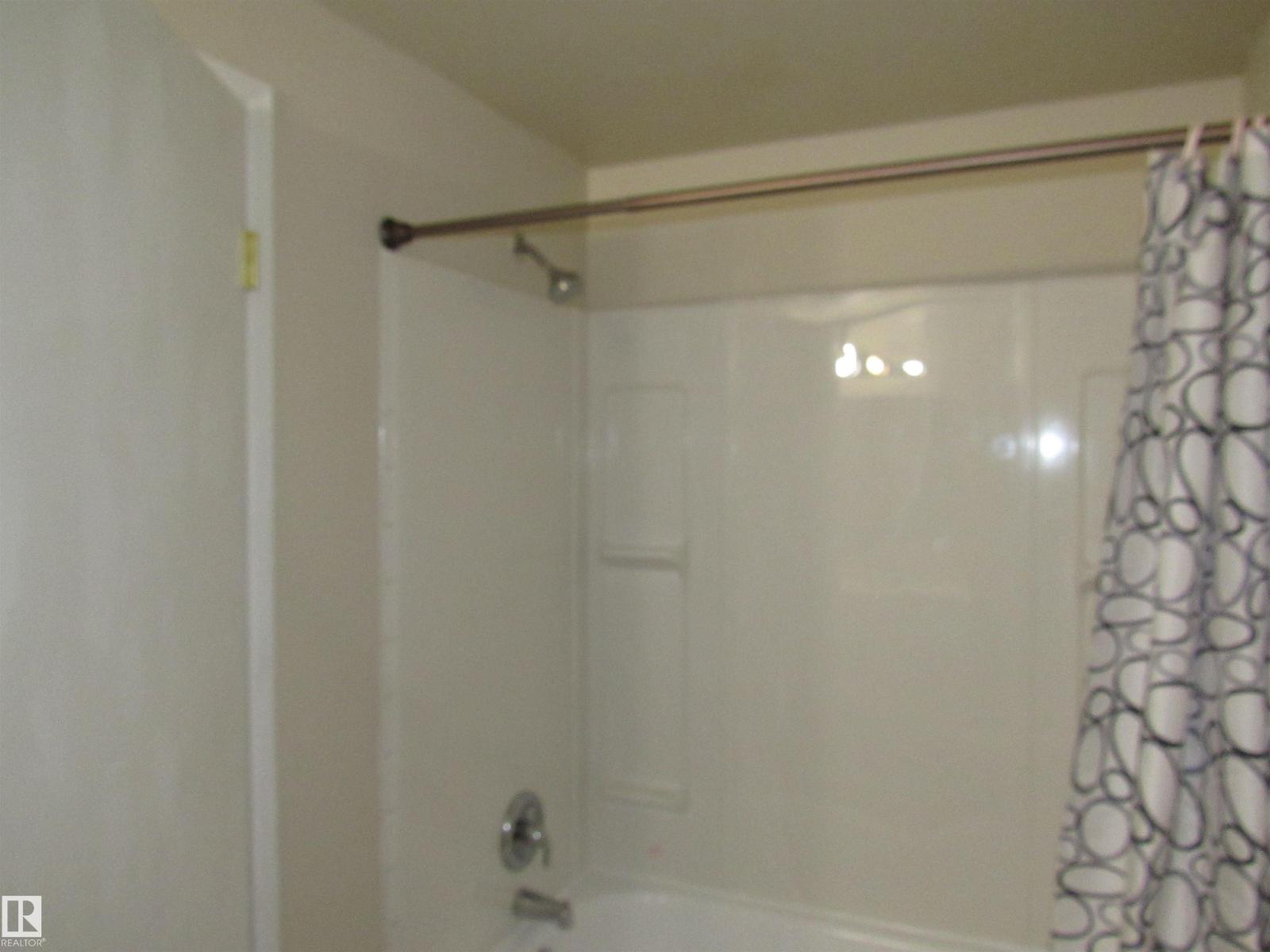 1692 37 ST NW - Image 24