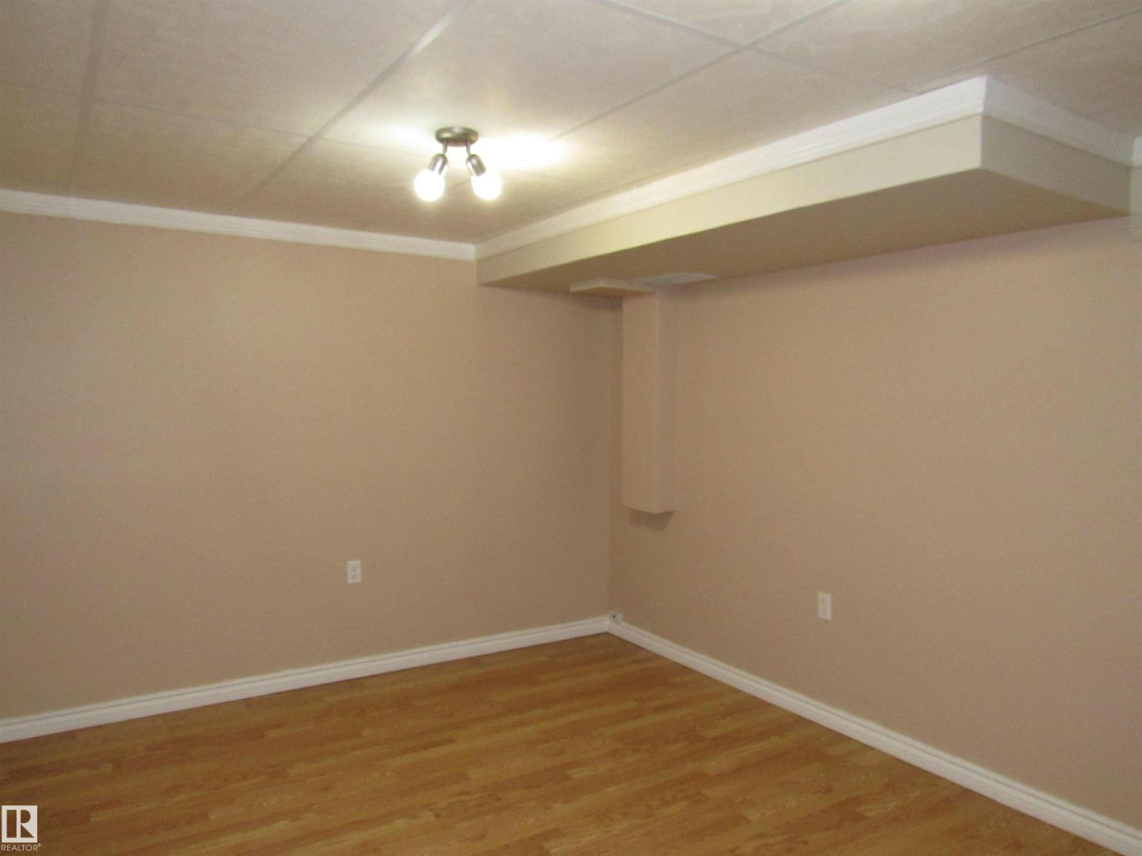 1692 37 ST NW - Image 29