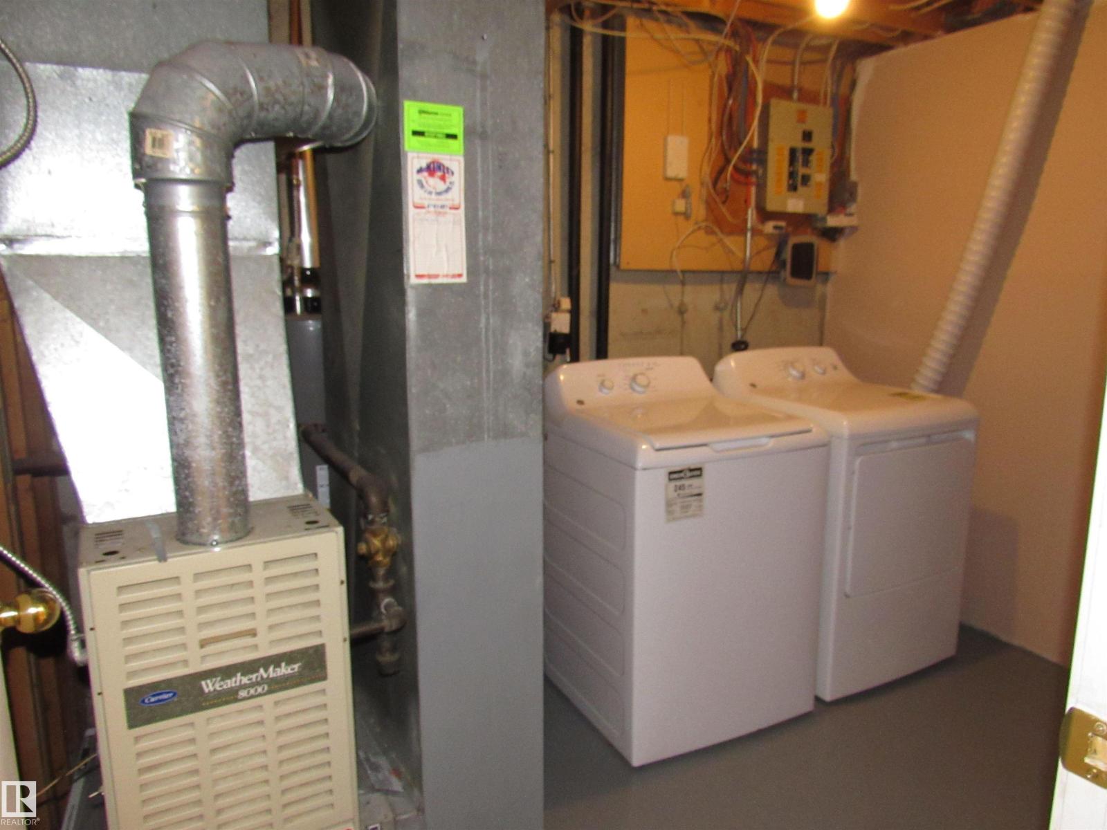 1692 37 ST NW - Image 33
