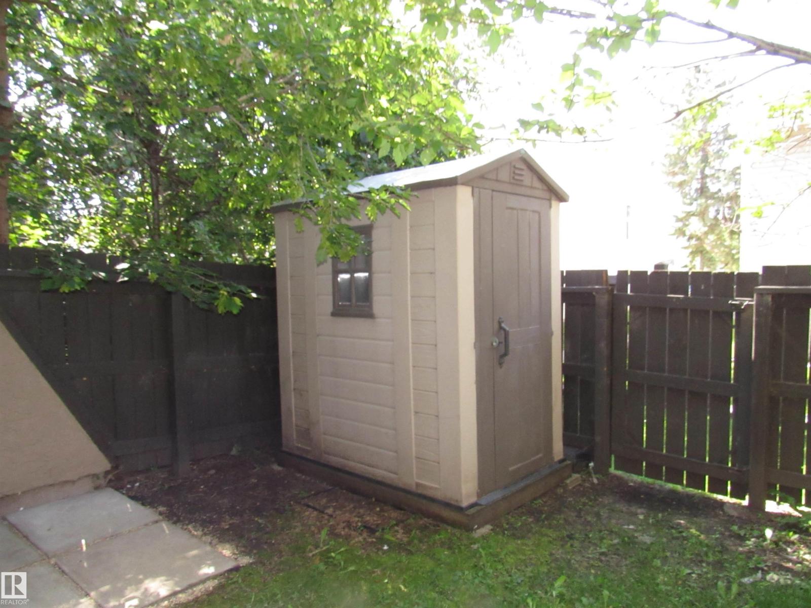 1692 37 ST NW - 38