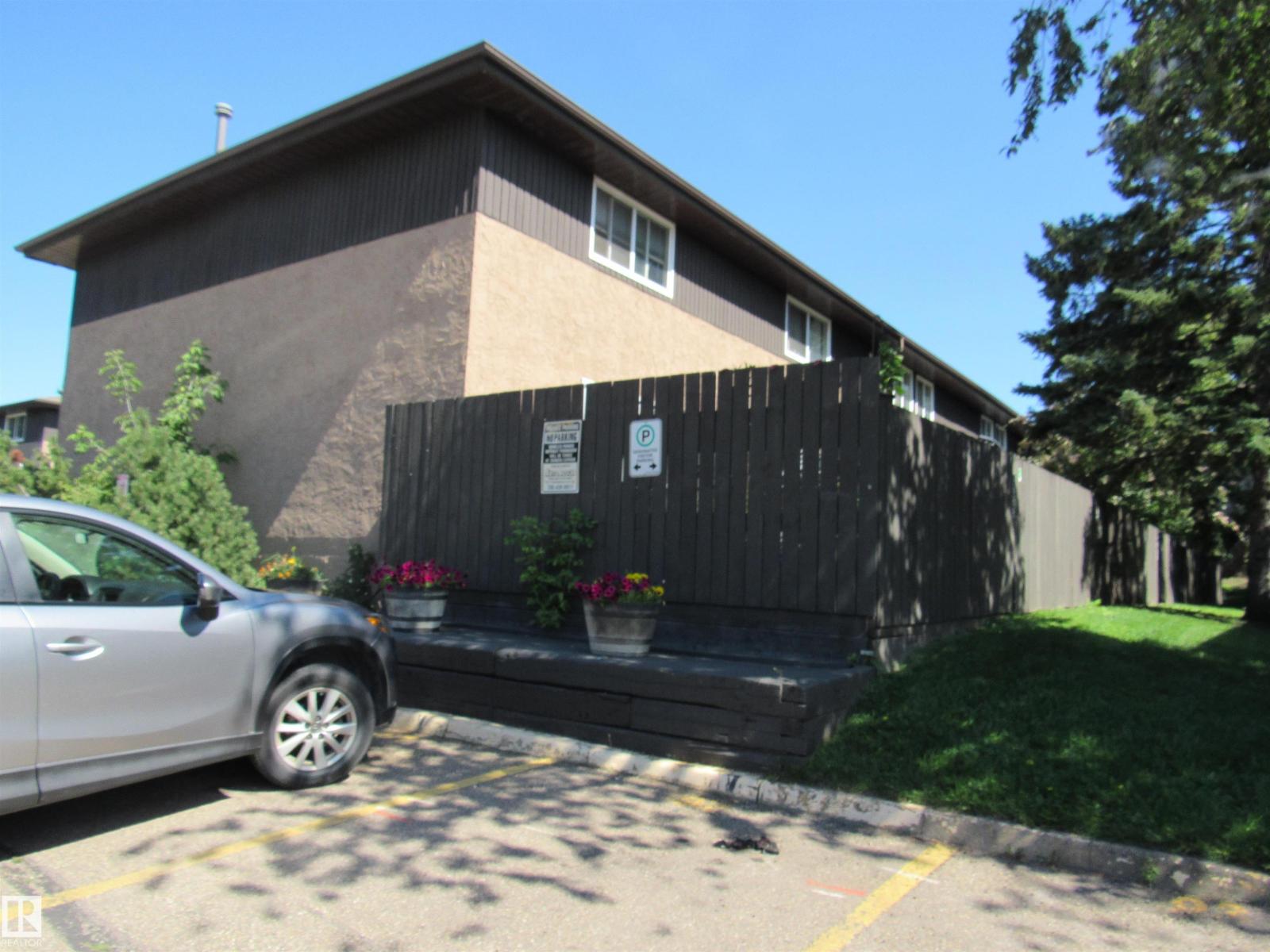 1692 37 ST NW - Image 40