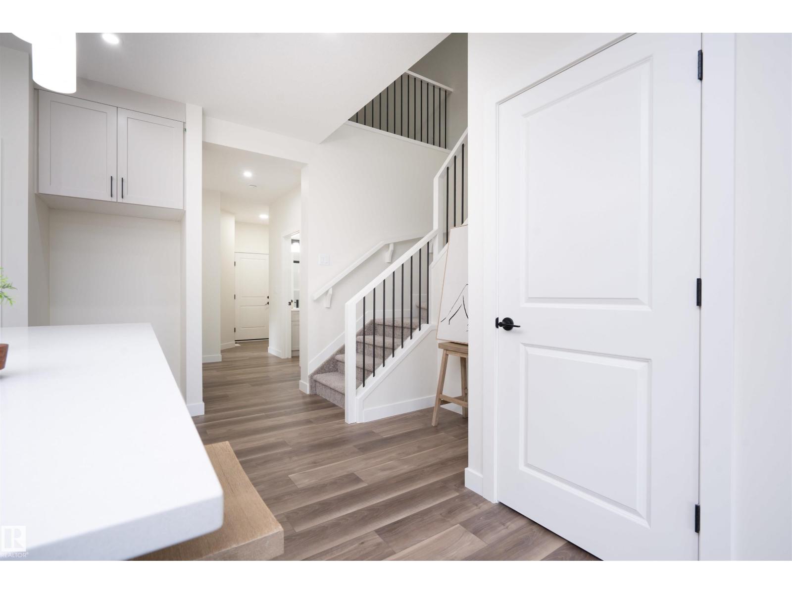 2623 5 AV SW - 15