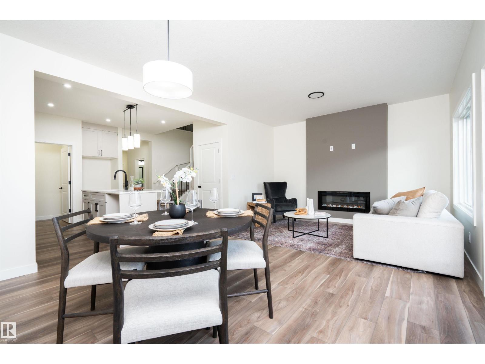 2623 5 AV SW - 1