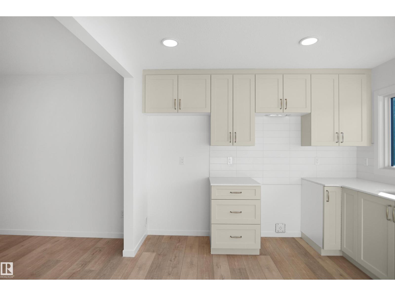 1316 9 ST NW - 15