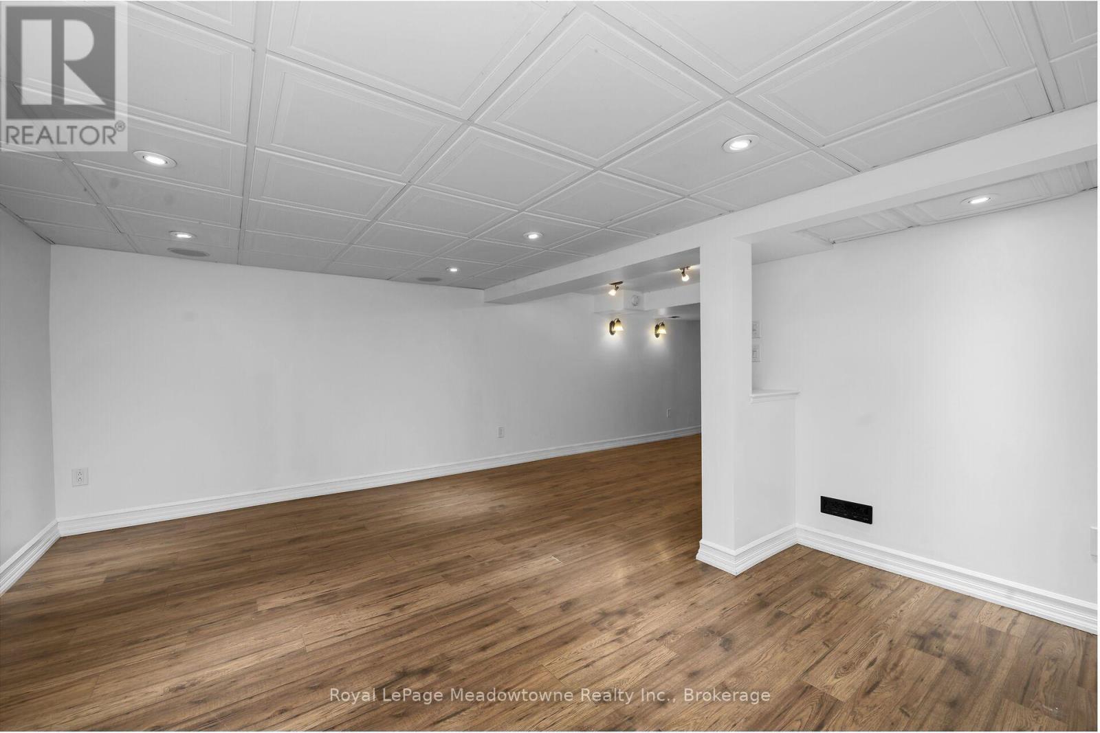 96 MACDONALD CRESCENT - Image 25
