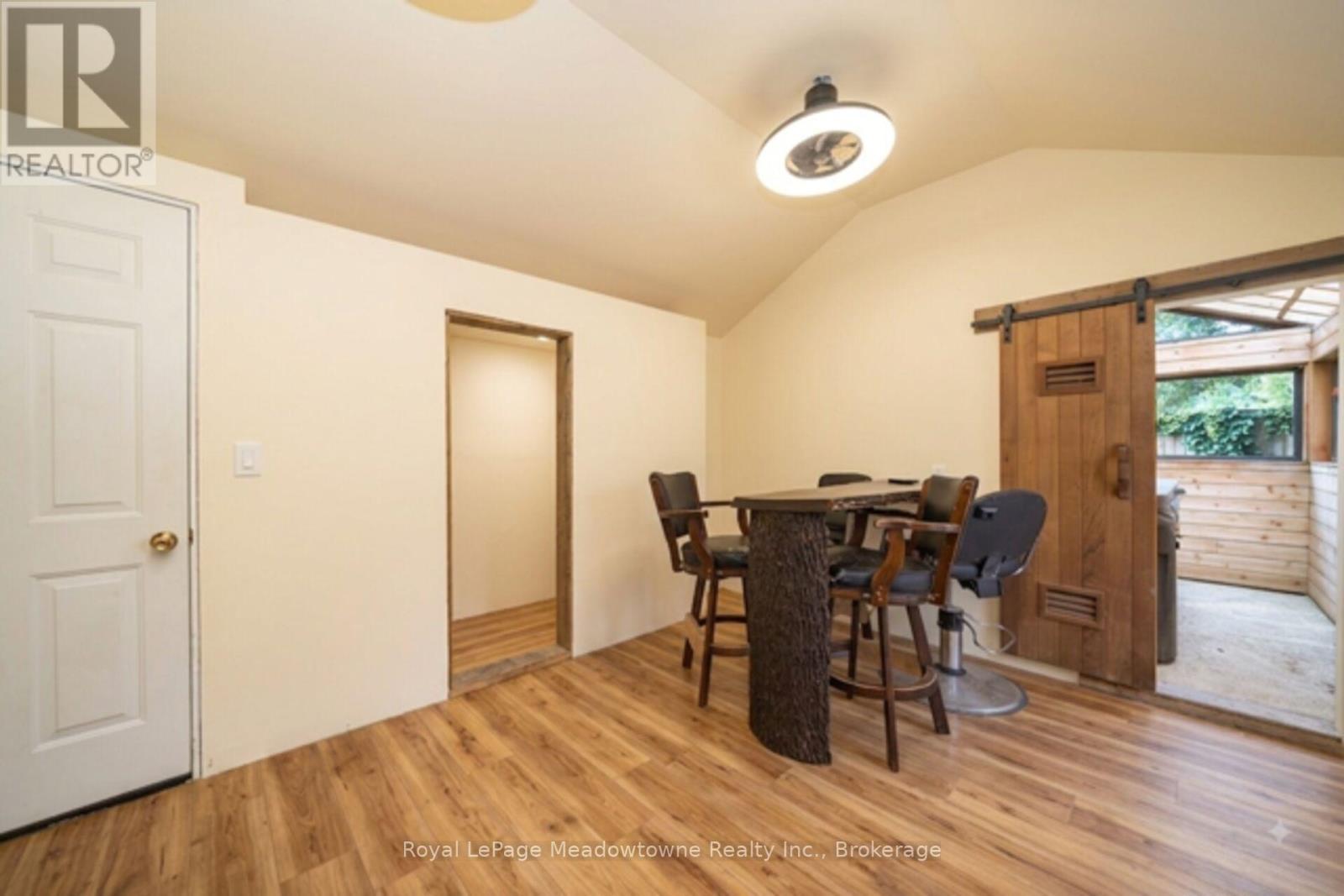 96 MACDONALD CRESCENT - Image 30