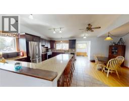 Kitchen - 910 5th Ave Avenue, Invermere, BC V0A1K0 Photo 12