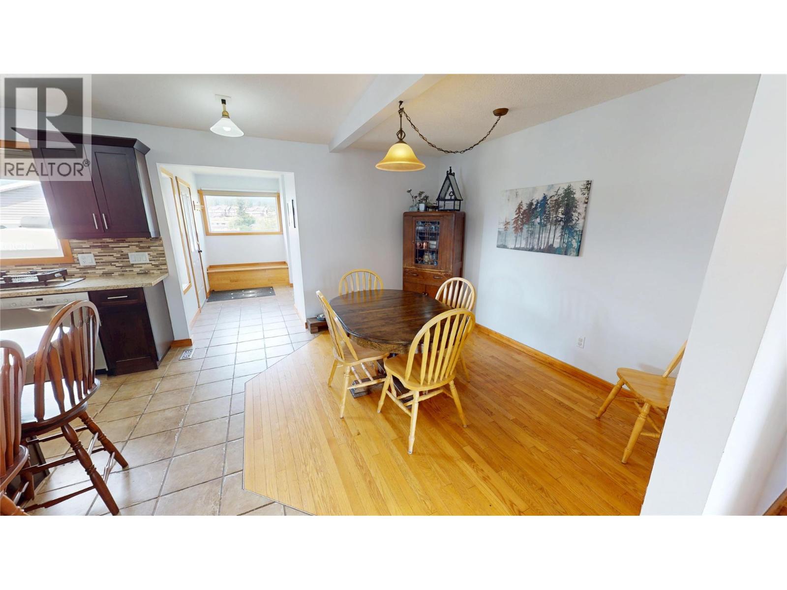 910 5th Ave Avenue - 10