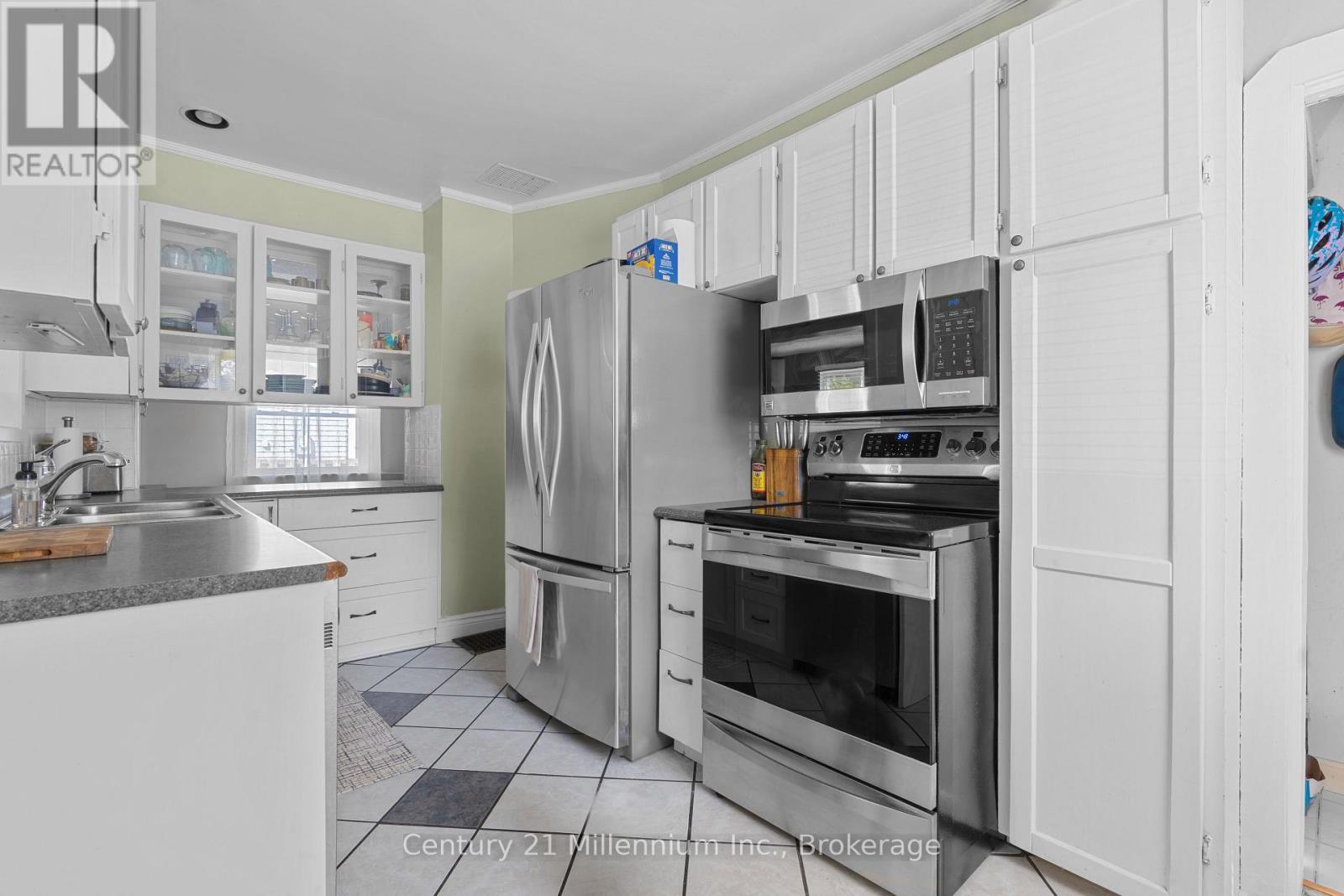 1712 5TH AVENUE W - 12