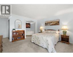5 909 Admirals Rd, Esquimalt, BC V9A2P1 Photo 18