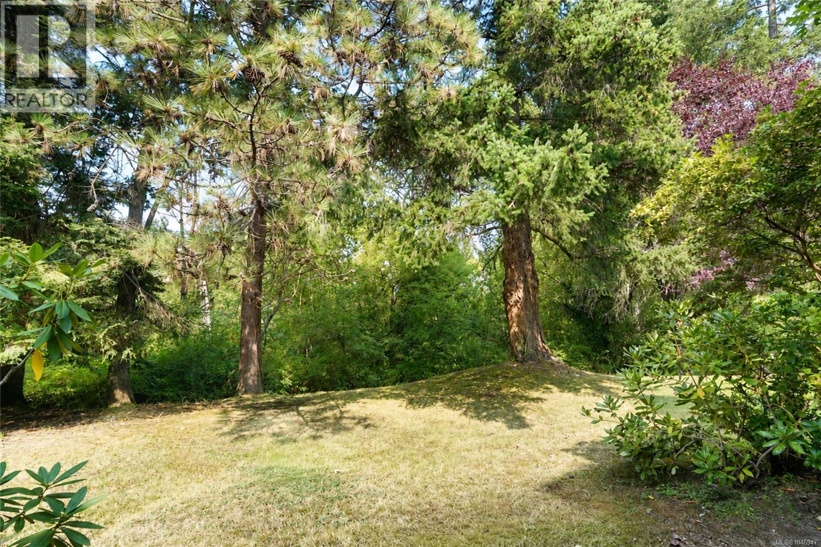27 610 McKenzie Avenue, Saanich