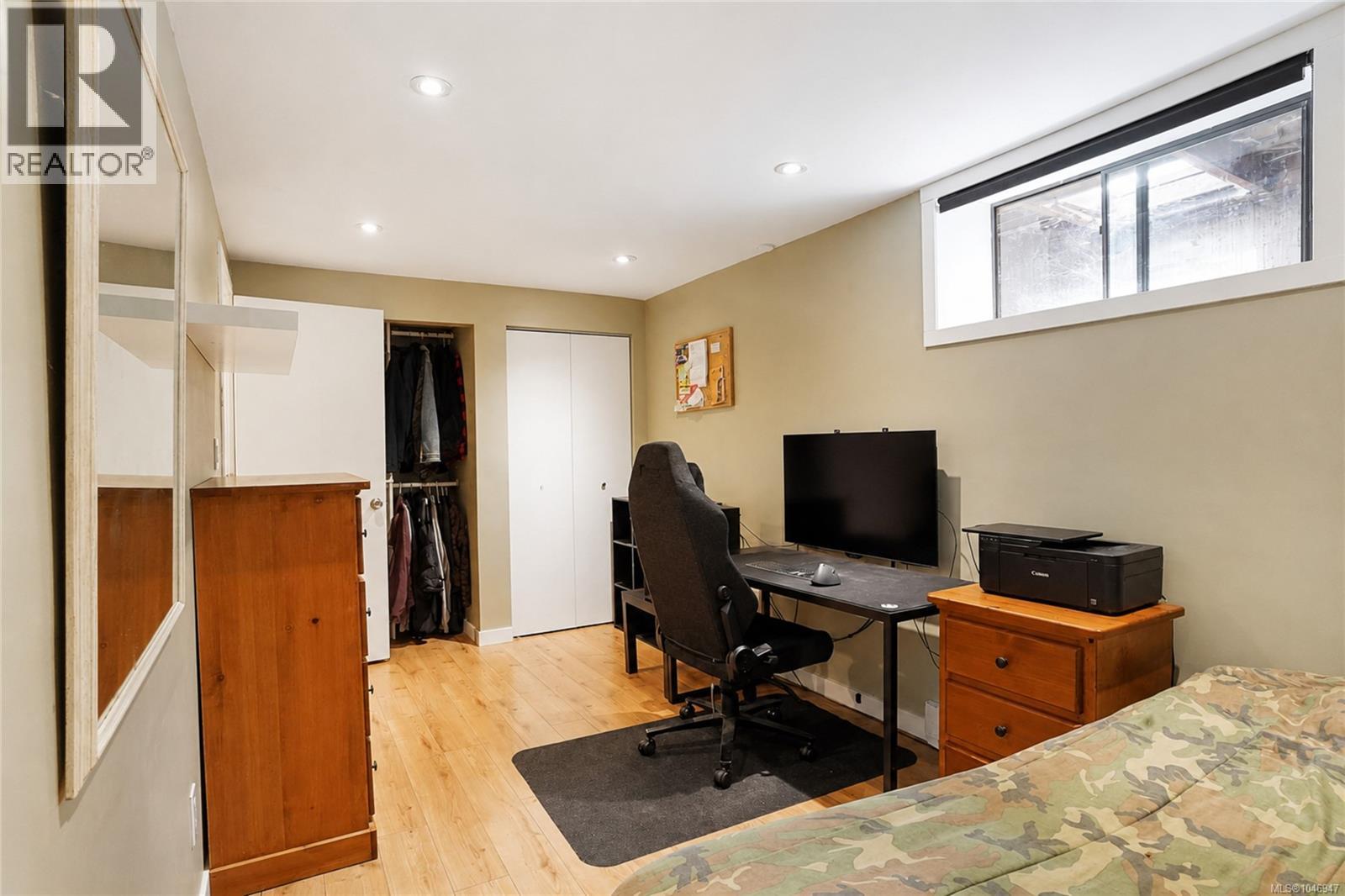 27 610 McKenzie Avenue, Saanich