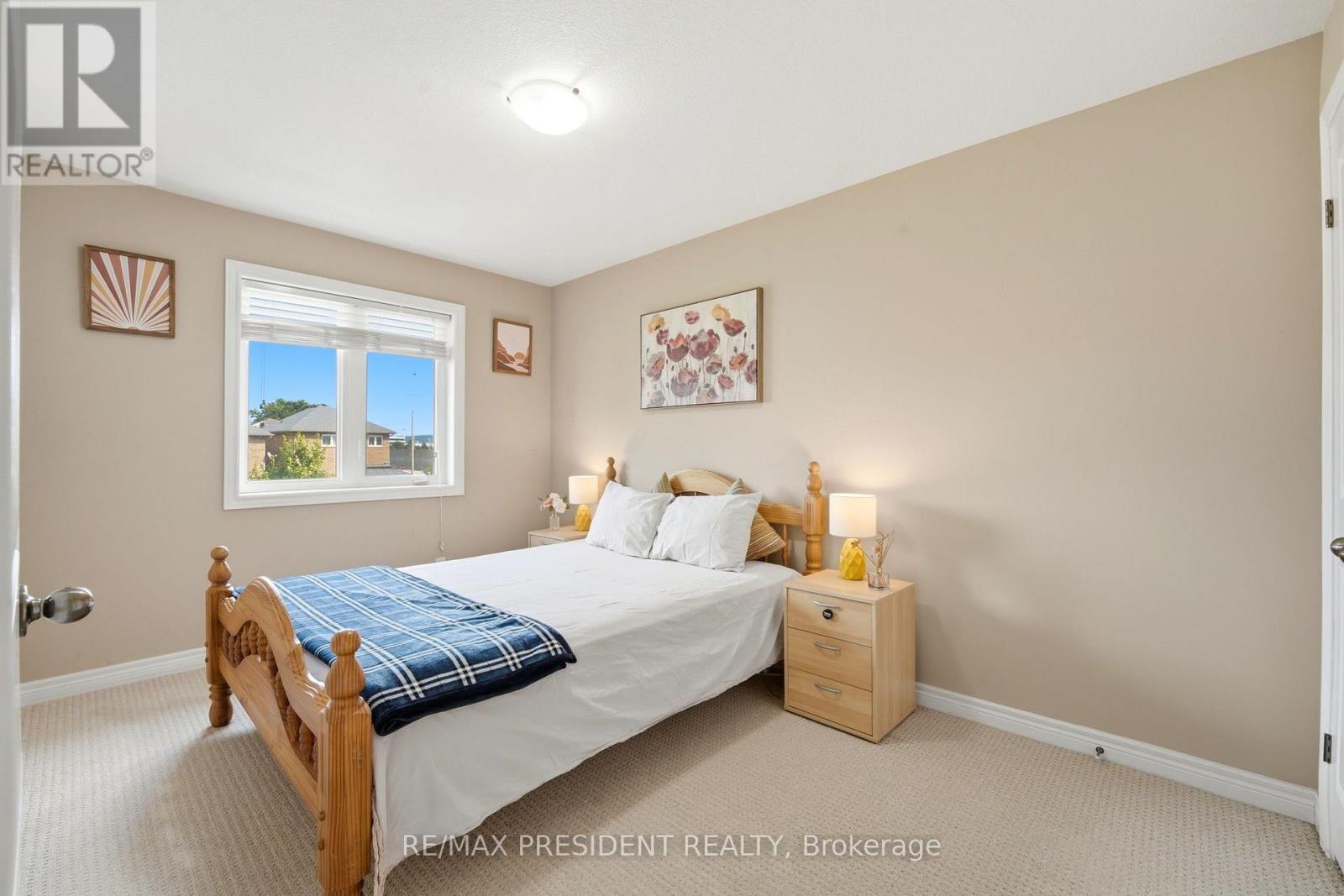 #23 45 SEABREEZE CRESCENT - 22
