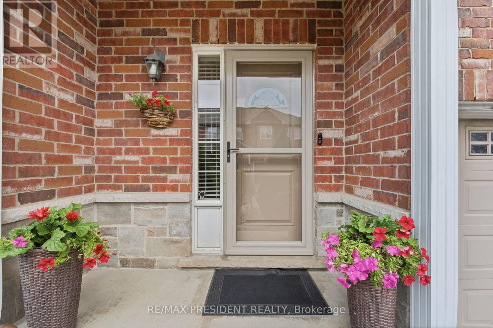 #23 45 SEABREEZE CRESCENT - 3