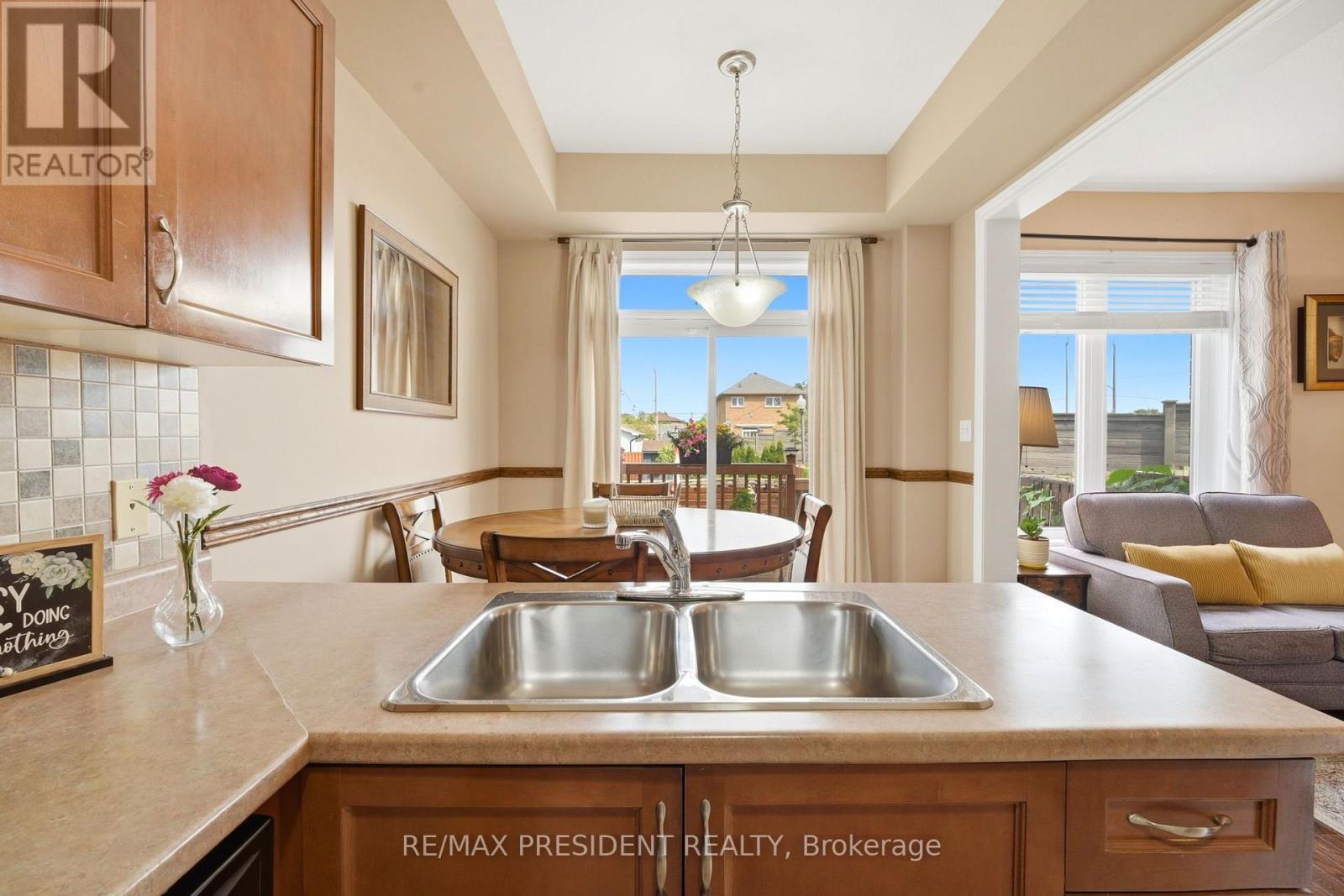 #23 45 SEABREEZE CRESCENT - 10