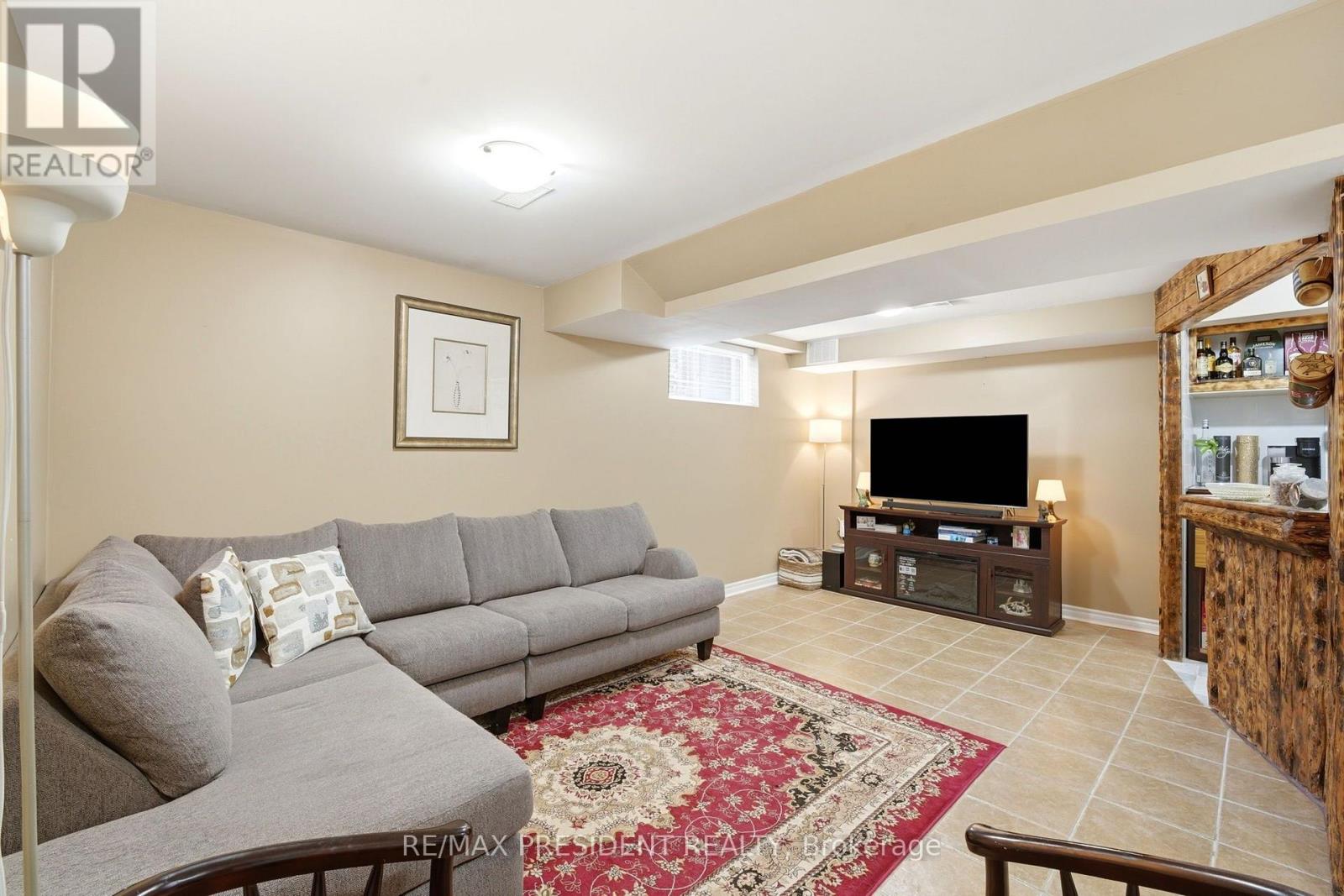 #23 45 SEABREEZE CRESCENT - Image 27
