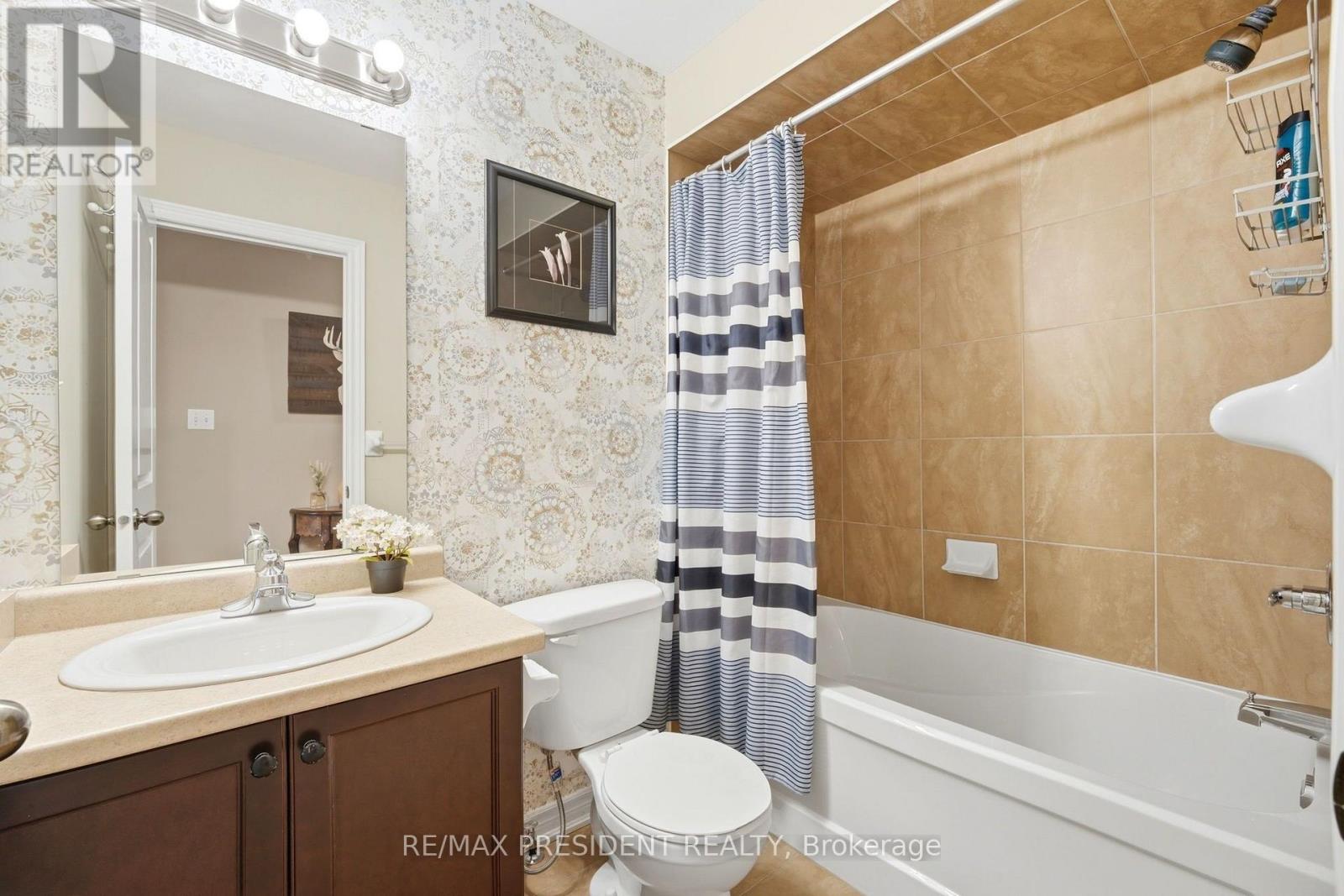 #23 45 SEABREEZE CRESCENT - 21
