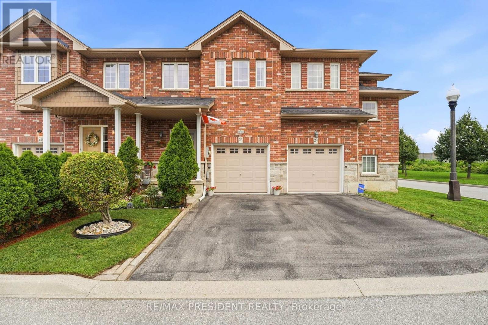 #23 45 SEABREEZE CRESCENT - 2