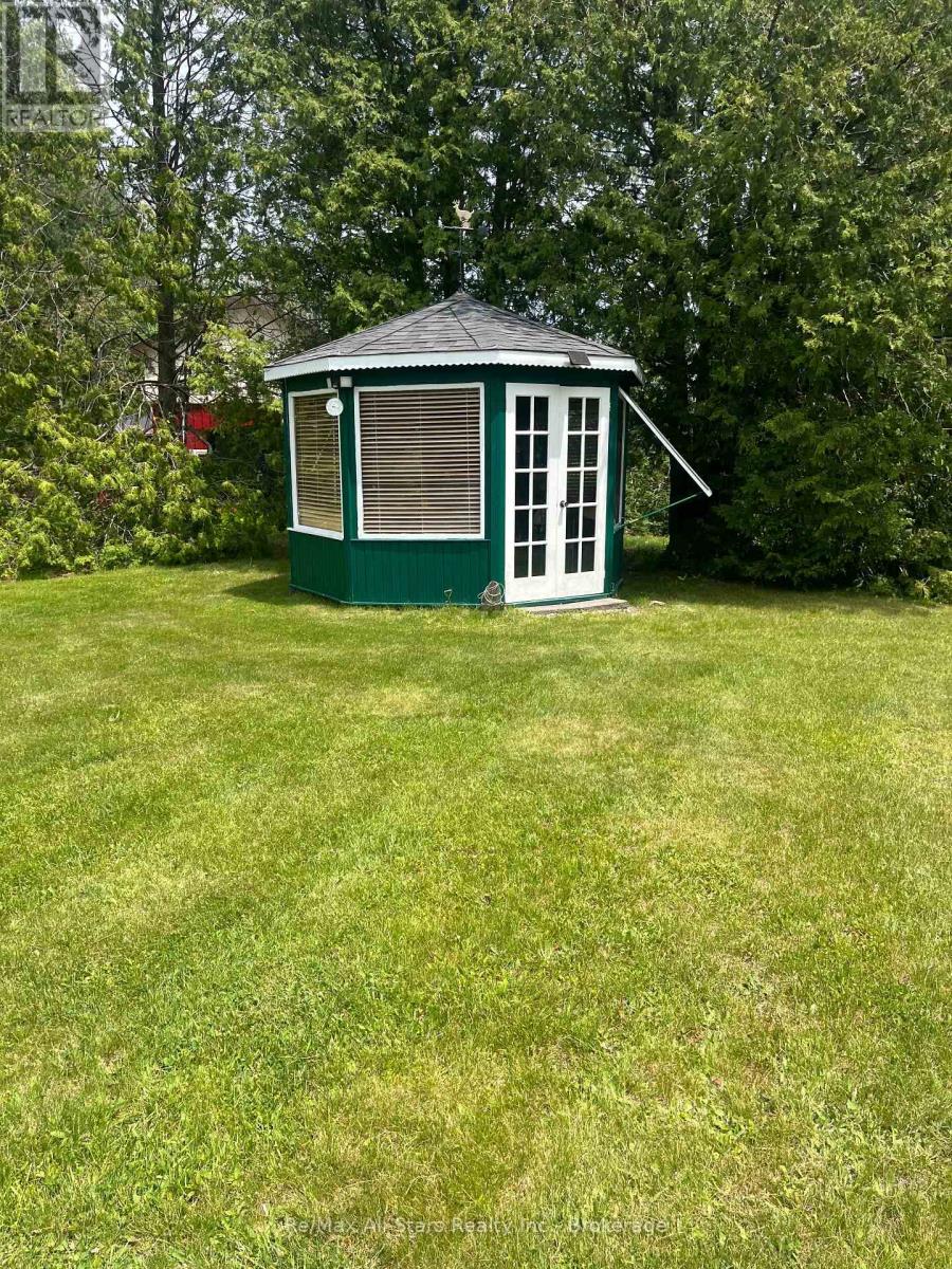 27 ASPEN DRIVE - 30