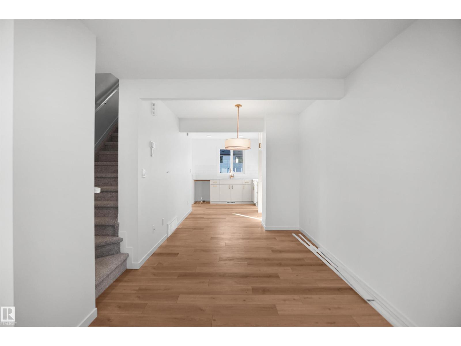 1324 9 St NW photo 4 — MLS® E4485718