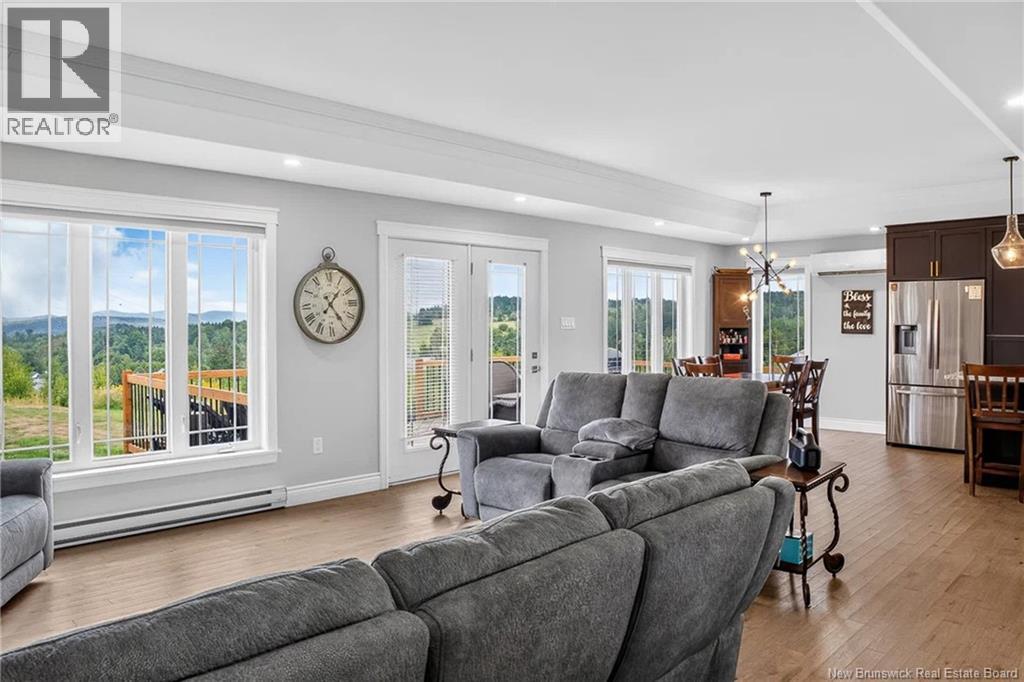 34 McMaster Avenue - Image 6