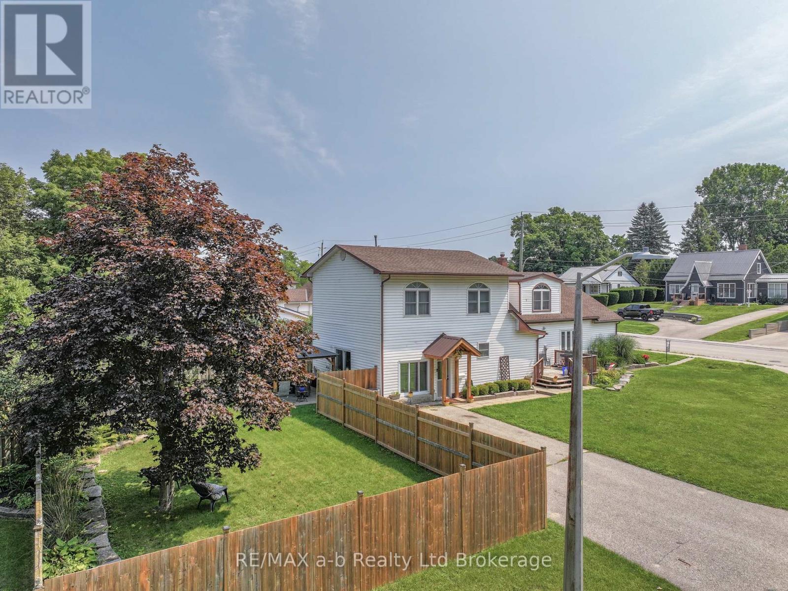 13 POTTERS ROAD N - Image 37