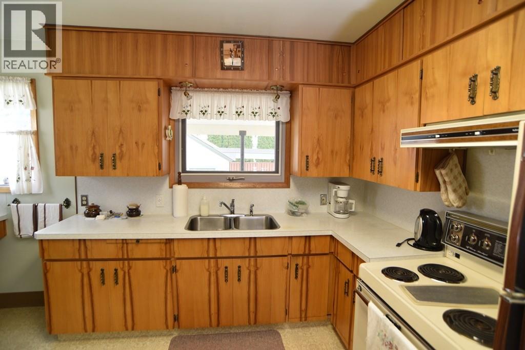 1141 Columbia Avenue - 18