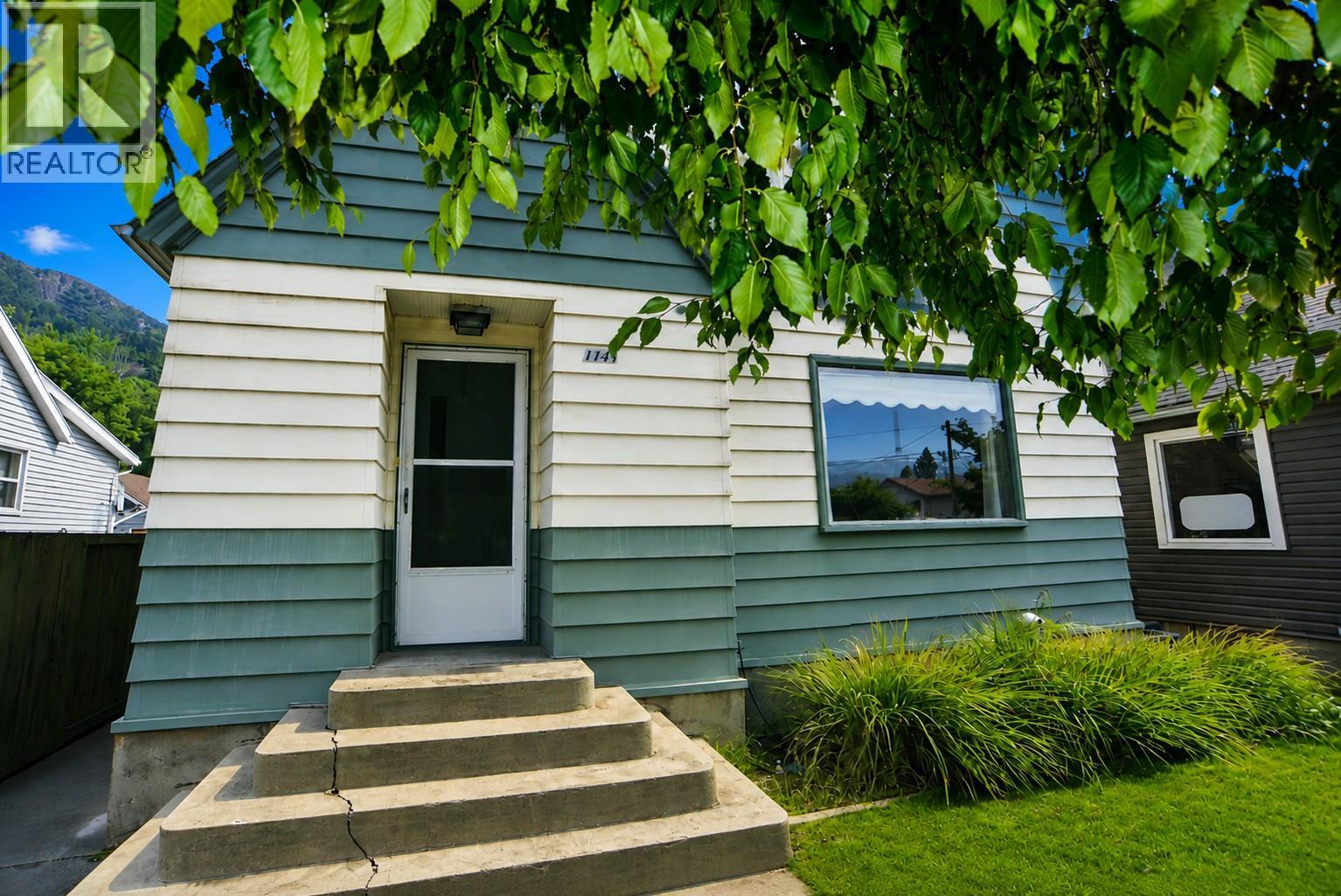 1141 Columbia Avenue - 2