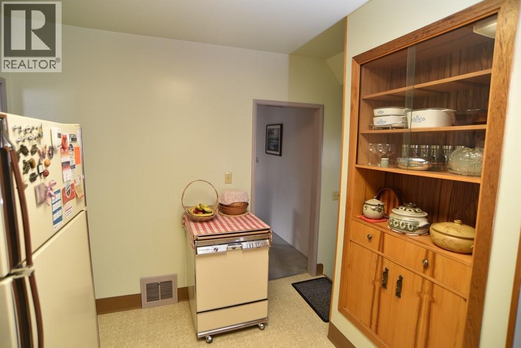 1141 Columbia Avenue - Image 20