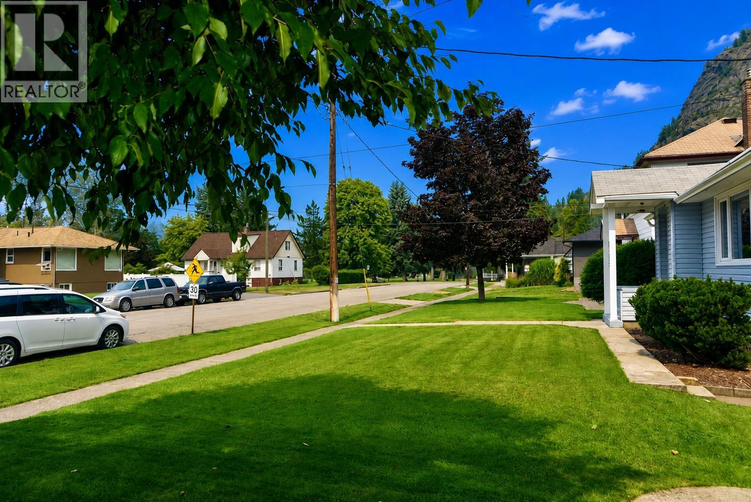 1141 Columbia Avenue - Image 4