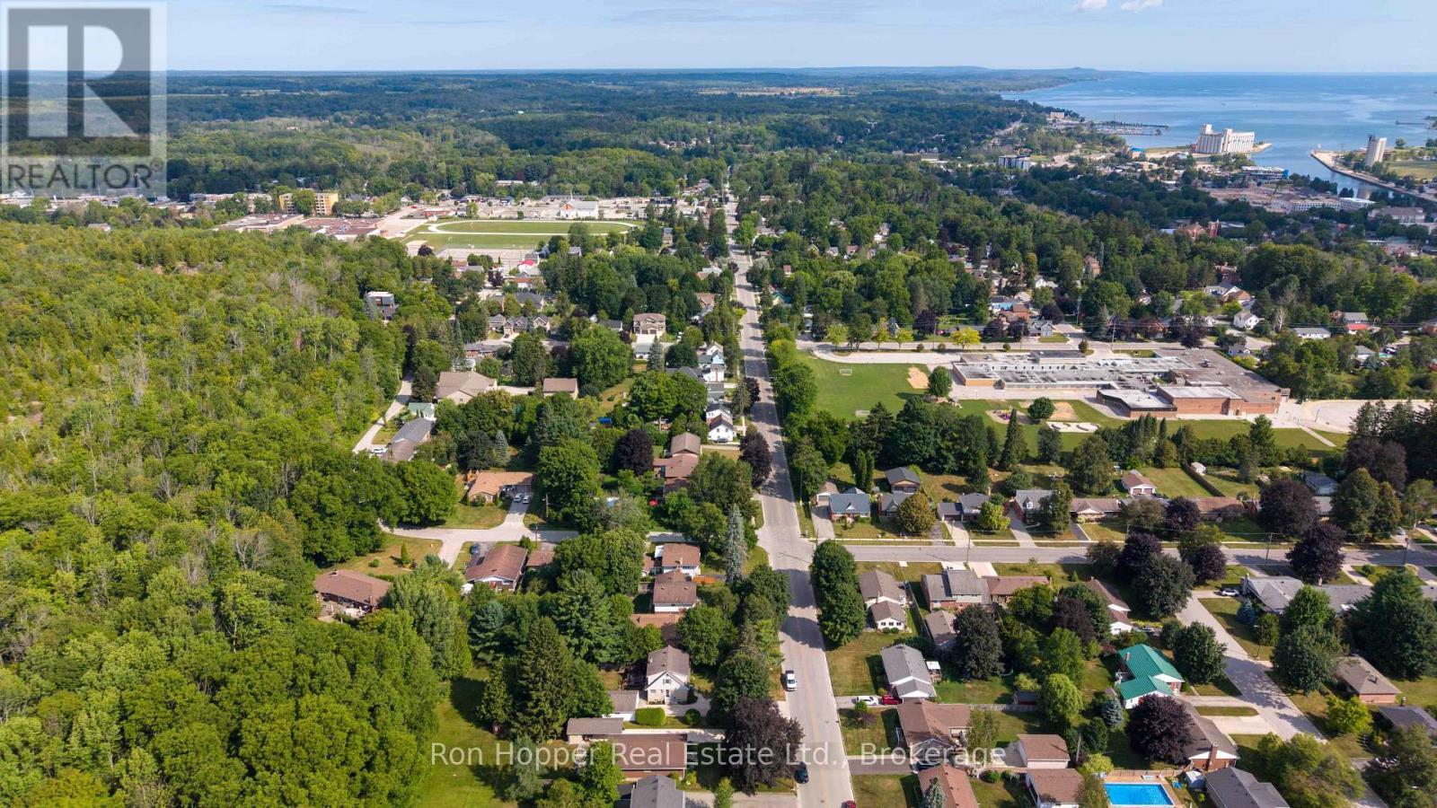 680 6TH AVENUE W - Image 38