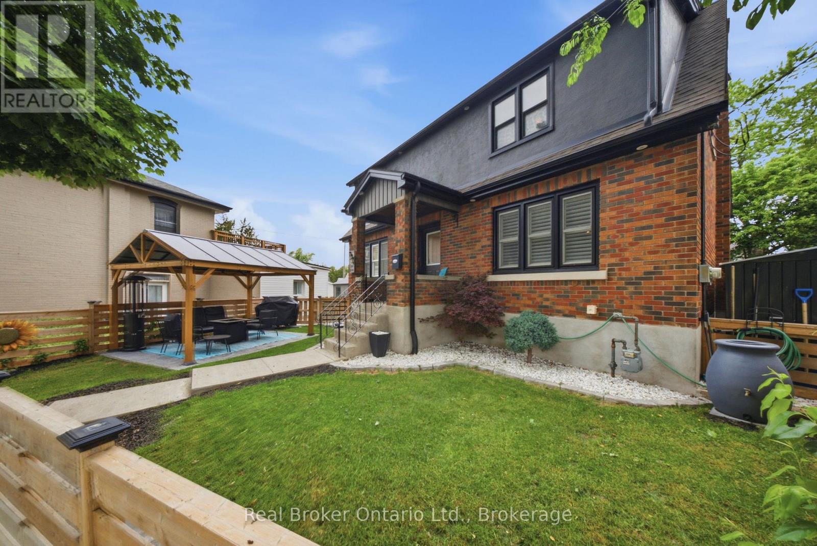 175 GRAND RIVER AVENUE - Image 26