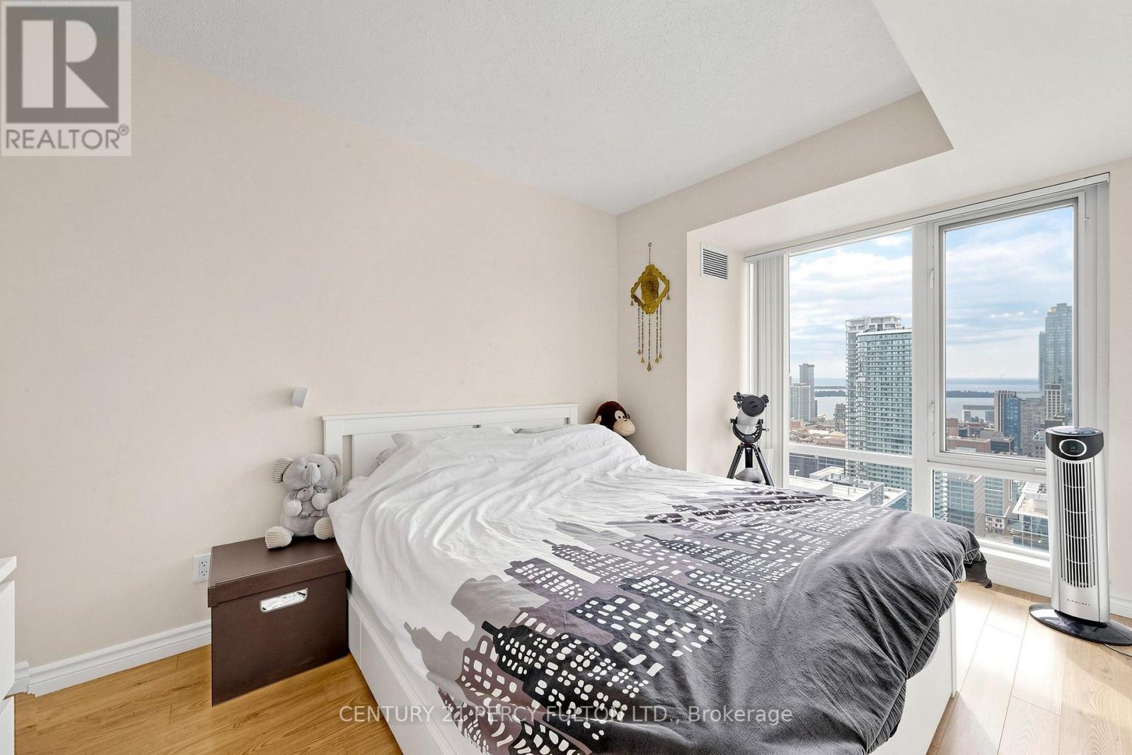 #4106 210 VICTORIA STREET - 24