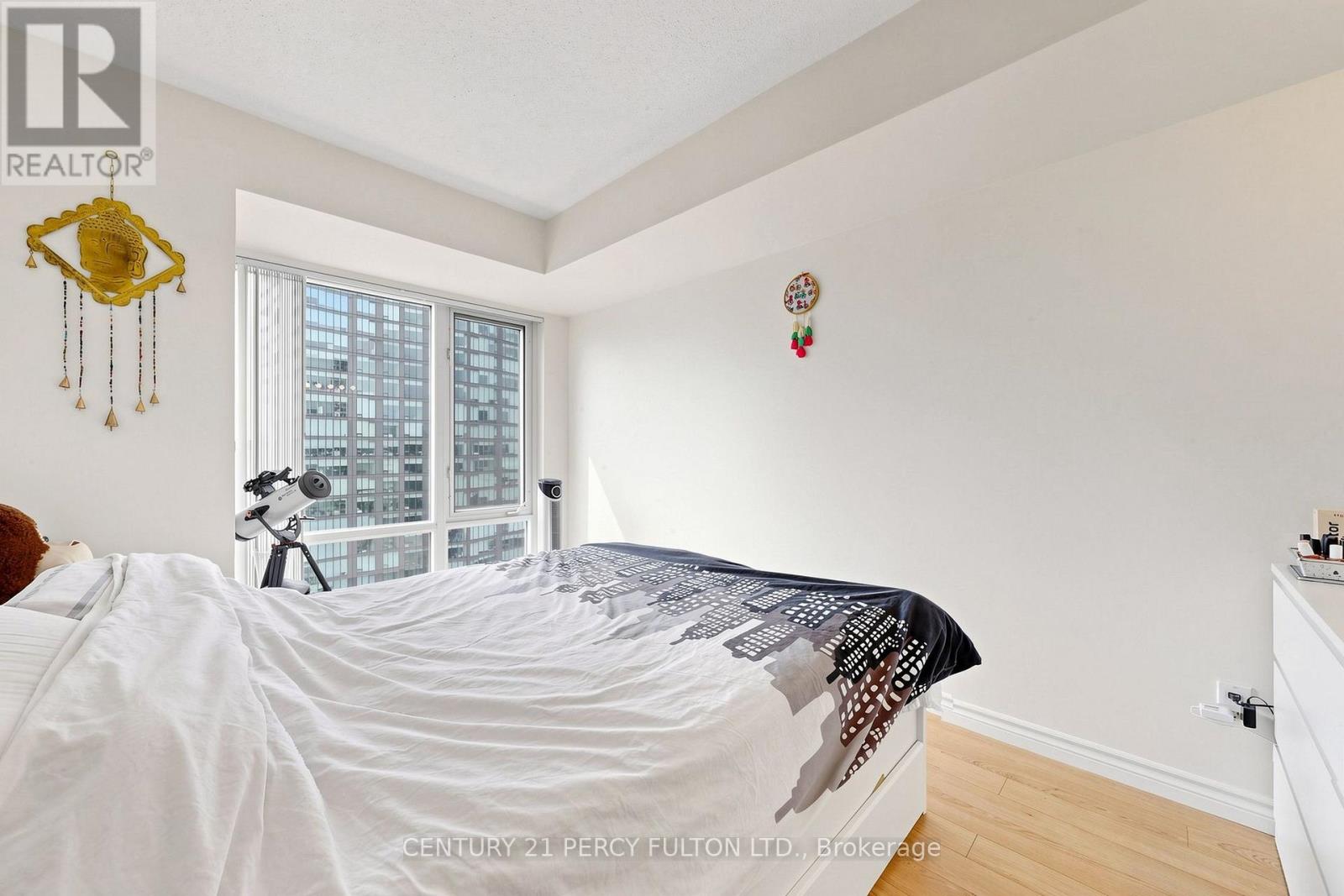 #4106 210 VICTORIA STREET - 25