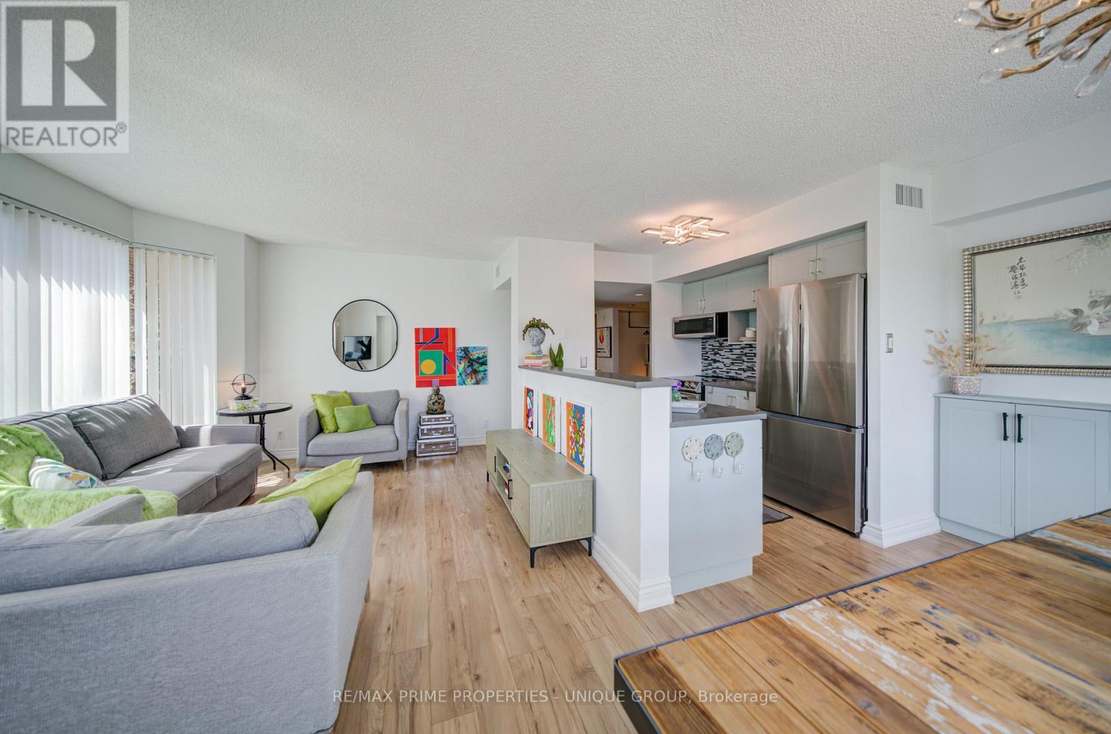 #202 97 LAWTON BOULEVARD - 22