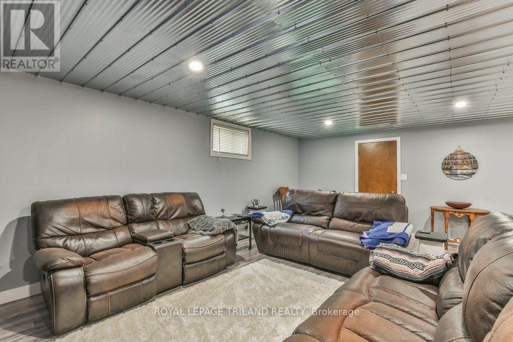 425 QUEEN STREET - Image 27