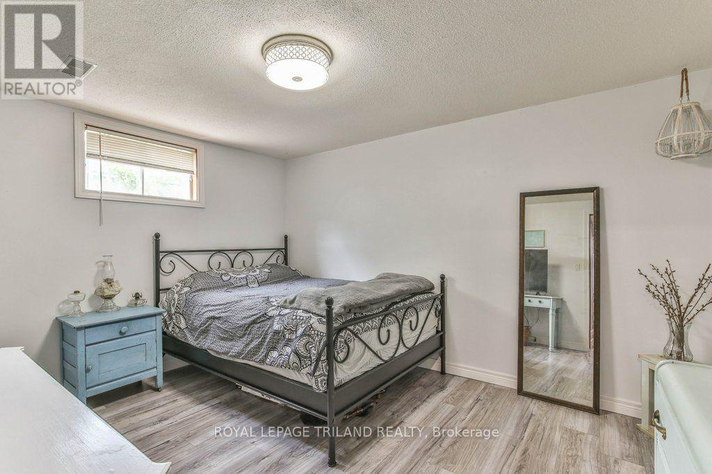 425 QUEEN STREET - Image 29