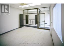 5 Front Street W, Strathroy Caradoc, ON N7G1X5 Photo 13