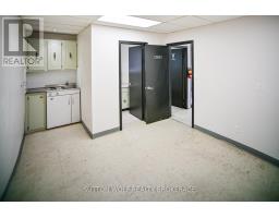 5 Front Street W, Strathroy Caradoc, ON N7G1X5 Photo 15