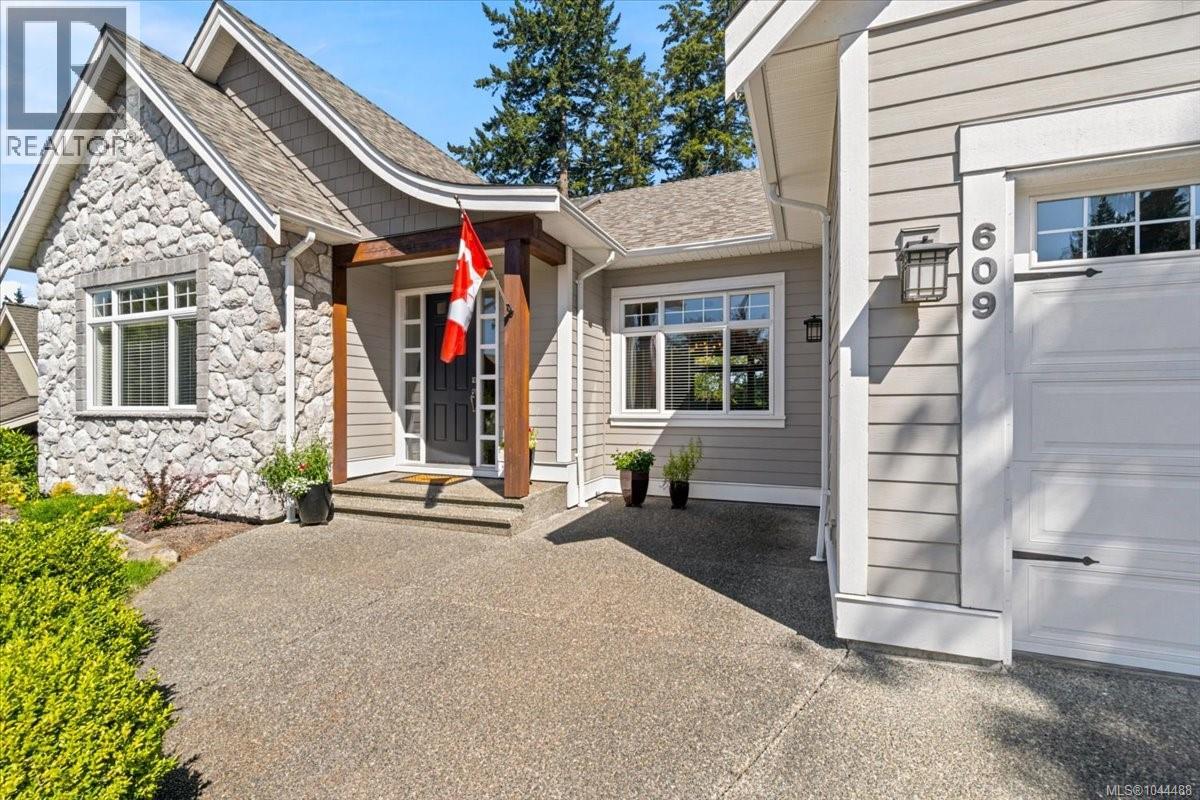 609 Meadow Dr - 2