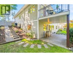 Kitchen - 609 Meadow Dr, Qualicum Beach, BC V9K2T2 Photo 17