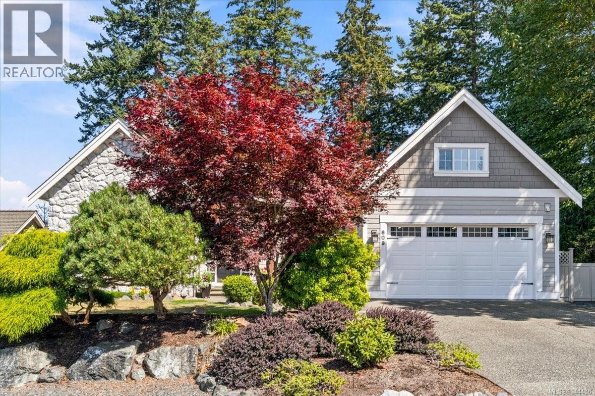 609 Meadow Dr - 36