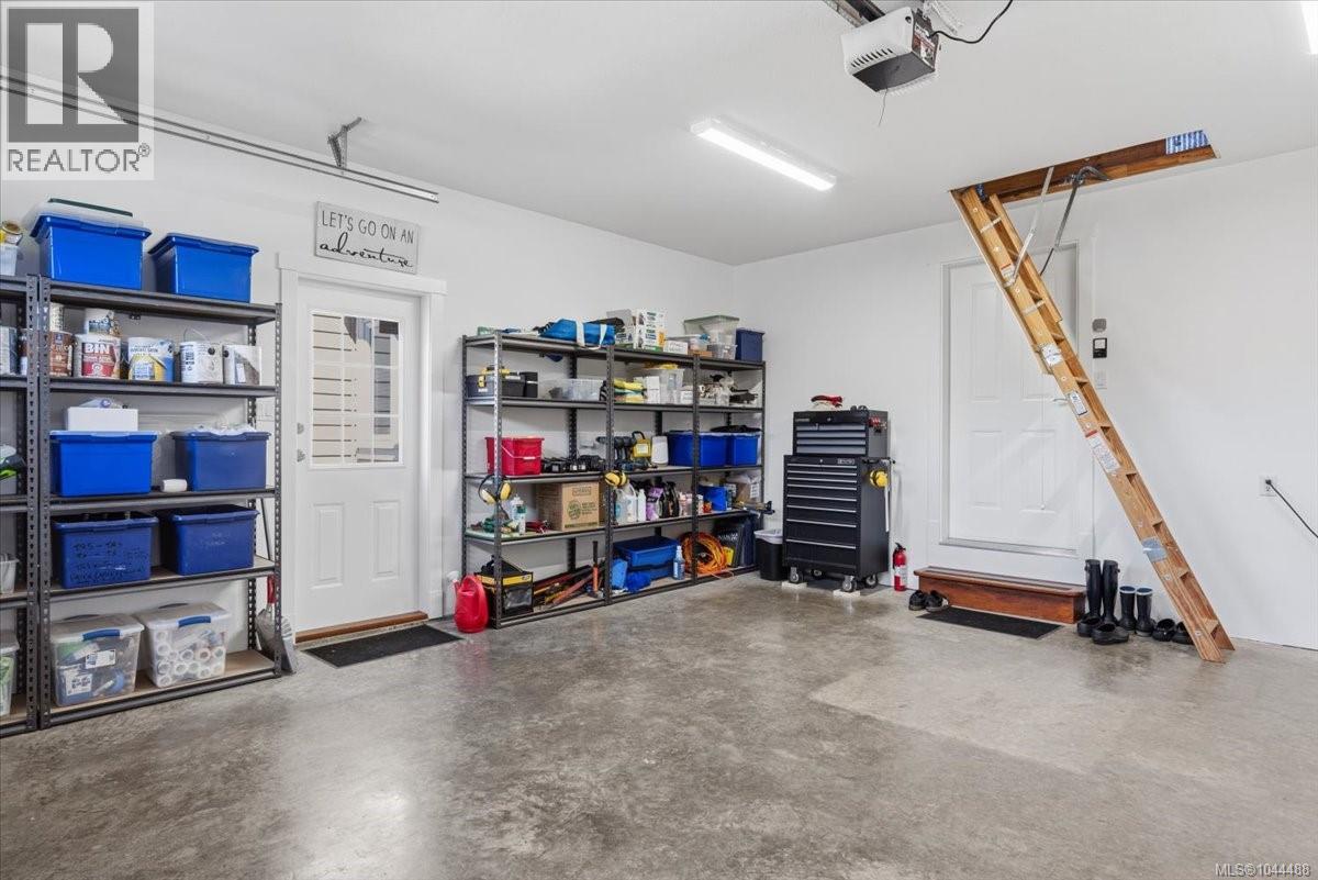 609 Meadow Dr - 24