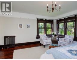 Living room - 1043 St. Patrick St, Oak Bay, BC V8S4Y2 Photo 20