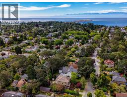 1043 St. Patrick St, Oak Bay, BC V8S4Y2 Photo 46