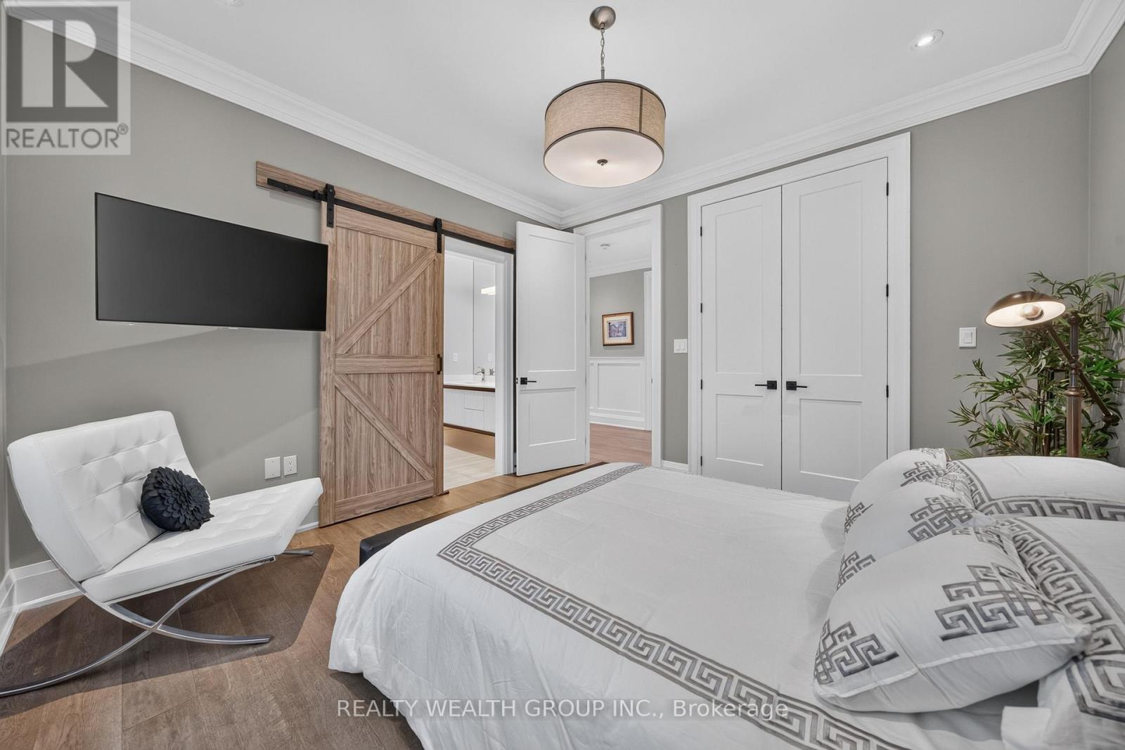 299 SECOND STREET - Image 27
