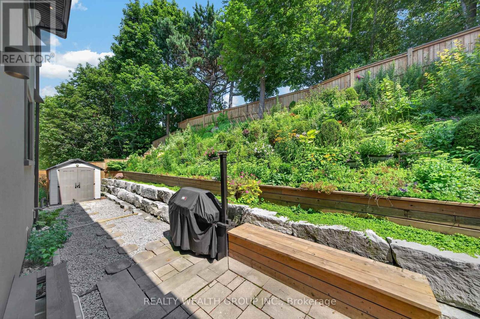 299 SECOND STREET - Image 38