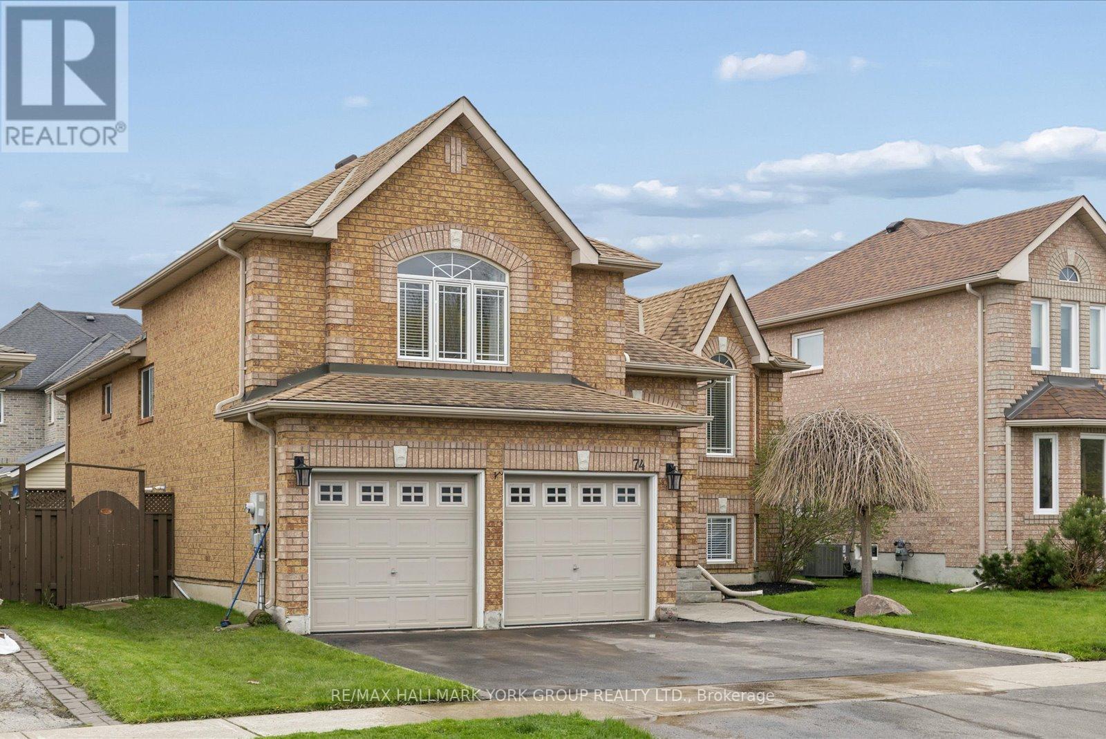 74 WRENDALE CRESCENT - 2
