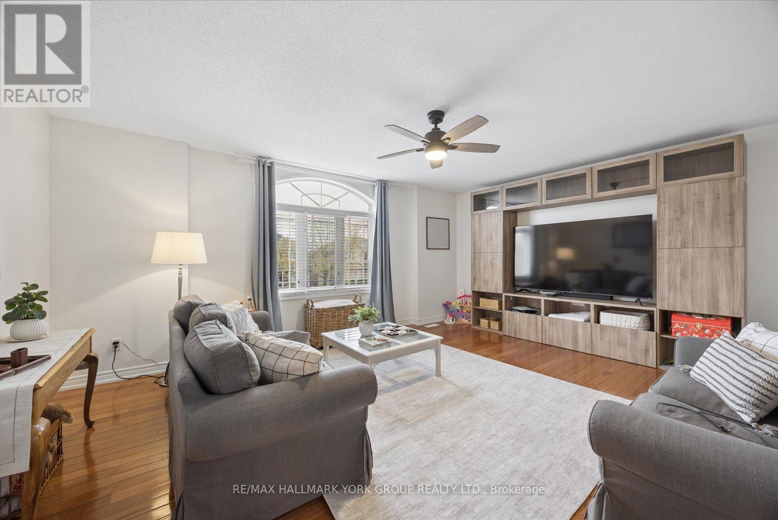 74 WRENDALE CRESCENT - 21