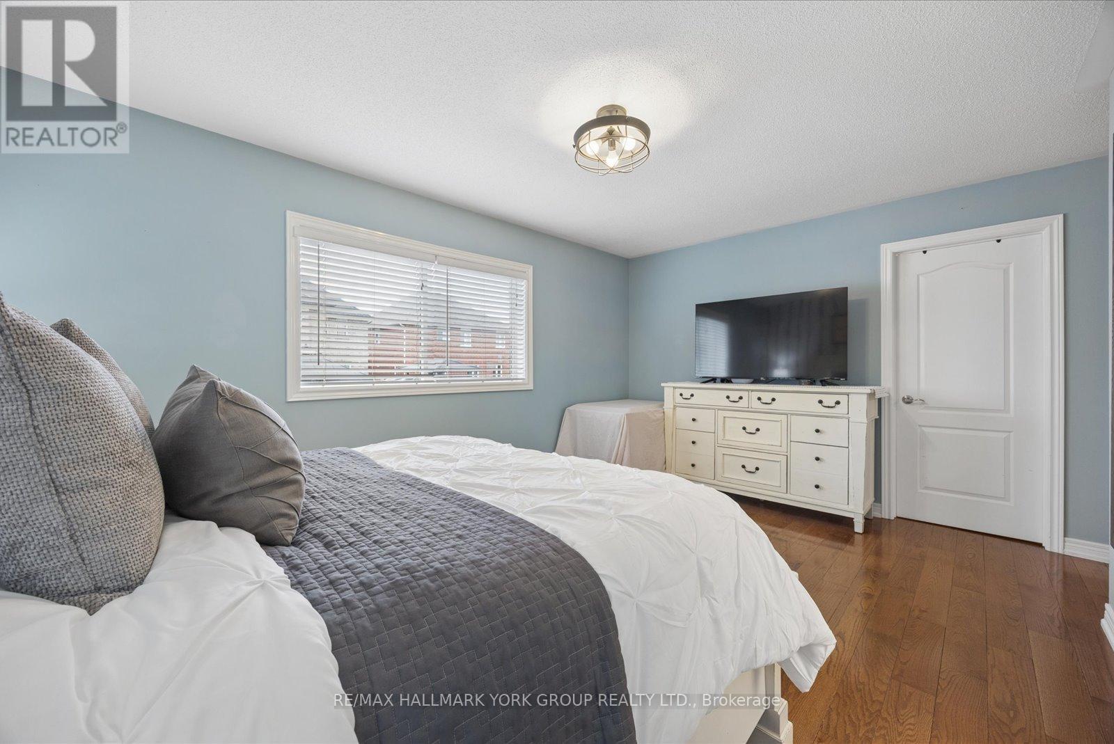 74 WRENDALE CRESCENT - Image 29